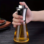 304 Roestvrij Staal & Glas Olie Spuitfles - Grote Capaciteit Gedrukte Spuit voor Keuken, BBQ, Grillen - BPA-Vrij, Driehoeksontwerp, Perfect voor Olijf- en Barbekouolie - Eid Al-Adha Mubarak Cadeau Idee, Keukenaccessoire | Strak Accessoire | Bpa-vrij Mater